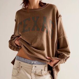 FREE PEOPLE WE THE FREE GRAPHIC "TEXAS"CAMDEN SWEATSHIRT Brown Size Large